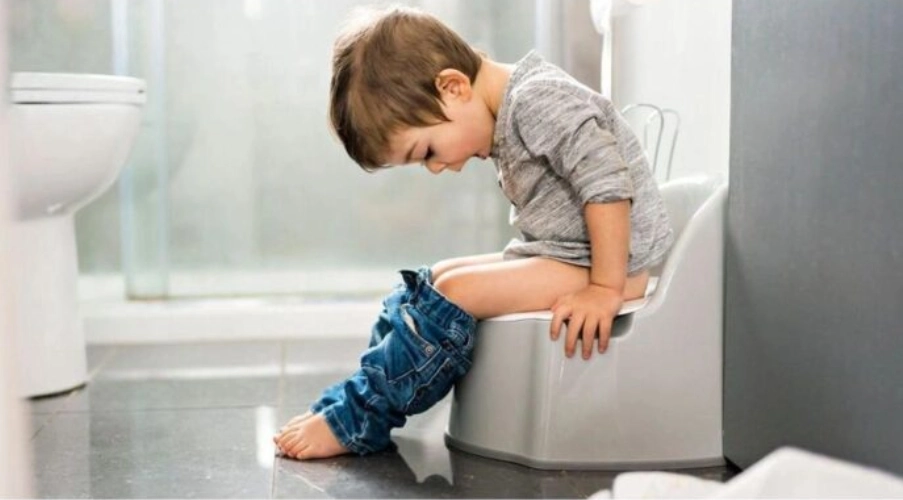 child-in-chair